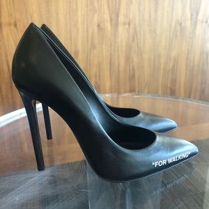 OFF-WHITE | For Walking Black Pumps
